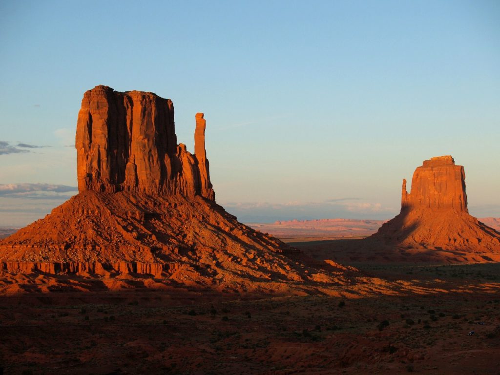 Monument Valley’s orange peaks have risen to the status of an icon, the embodiment of quintessential American South West beauty.