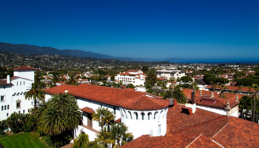 West Coast tour - Santa Barbara is called The American Riviera for its Spanish architectural style and amazing coastal views. When you’re in the city, you’ll notice all the red roofs that make this place so beautiful and unique.