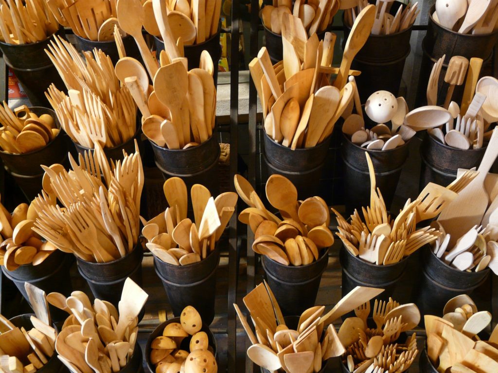 Zero Waste Flights - Meanwhile you can get stable and beautiful wooden cutlery in many shops. A purchase, which is worthwhile in any case. 