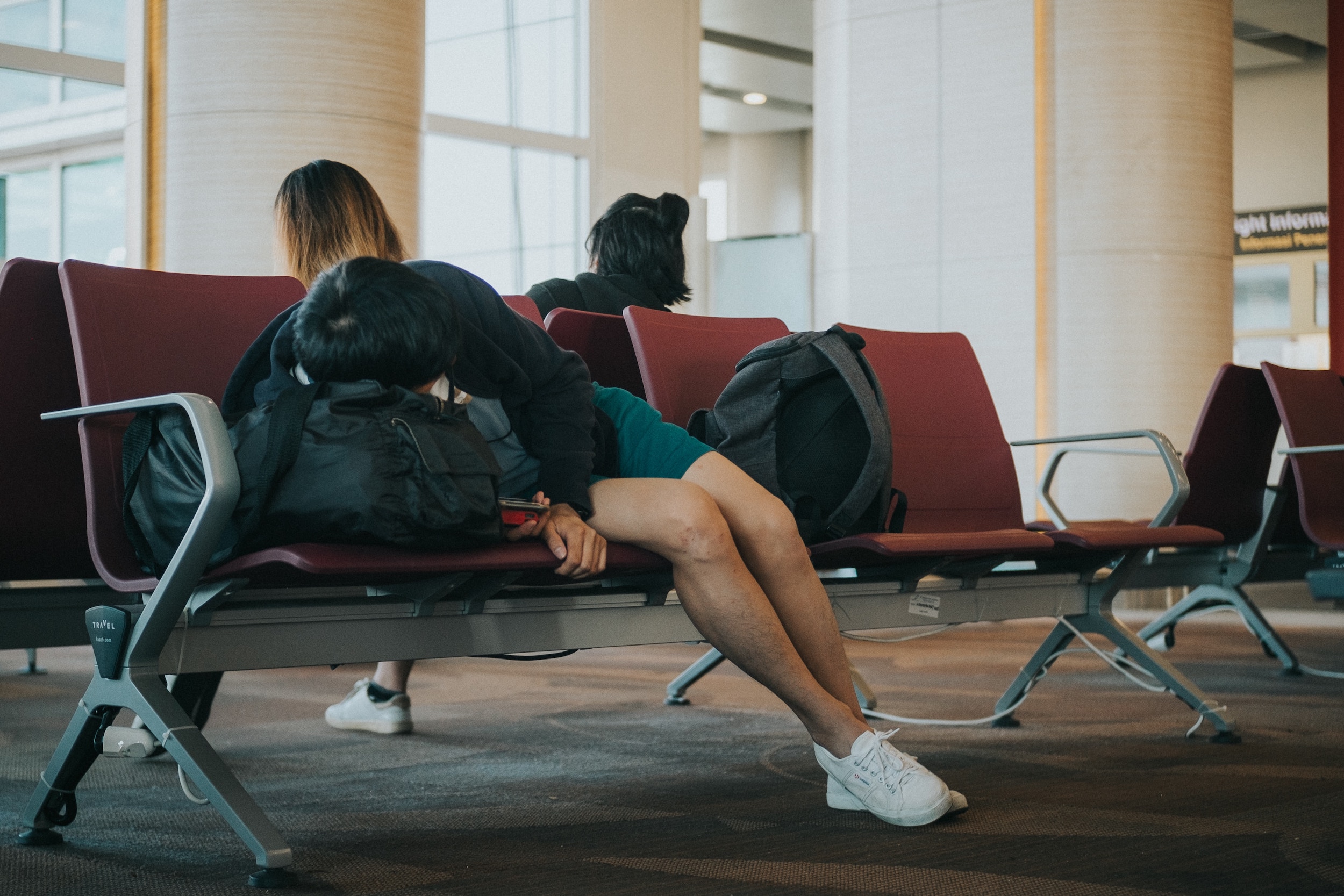 The Ultimate Guide How to sleep at the airport and wake up refreshed