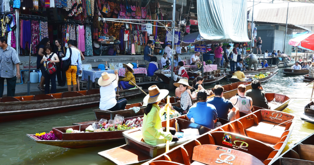 Damnoen Saduak Floating Market, Thailand 