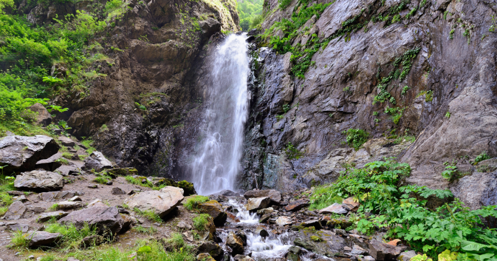 Best Hikes in the Caucasus: Gveleti Waterfalls