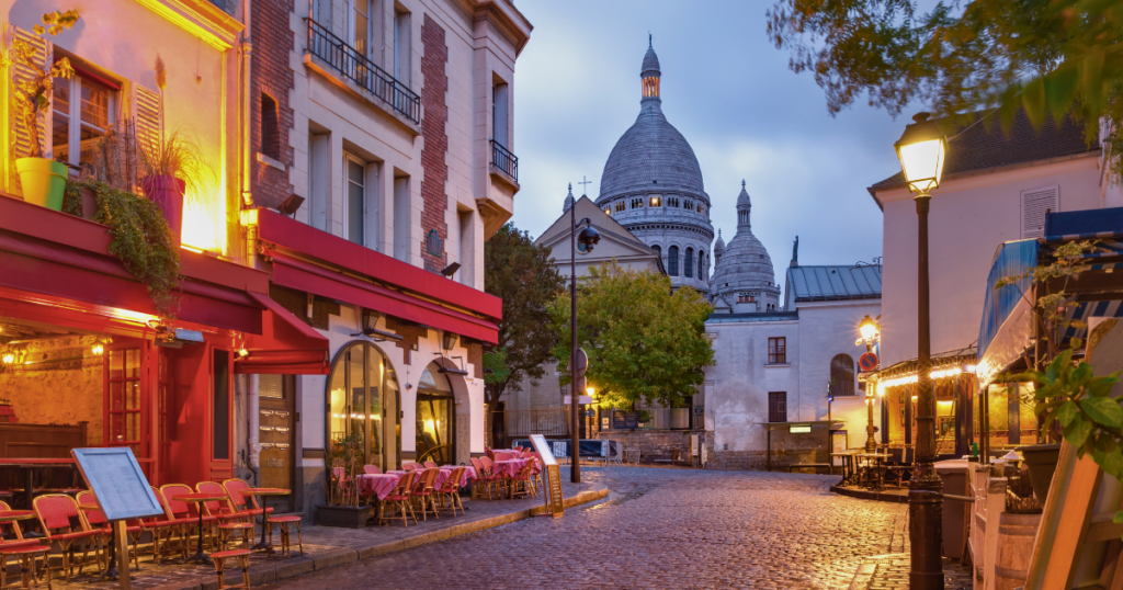 Experience the Best in Paris: Montmartre