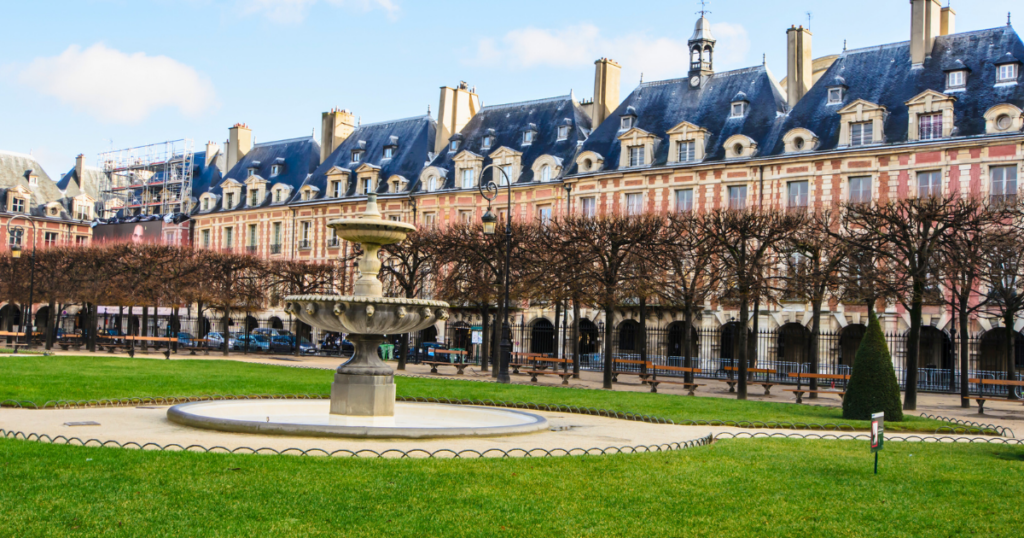 Experience the Best in Paris: Place des Vosges
